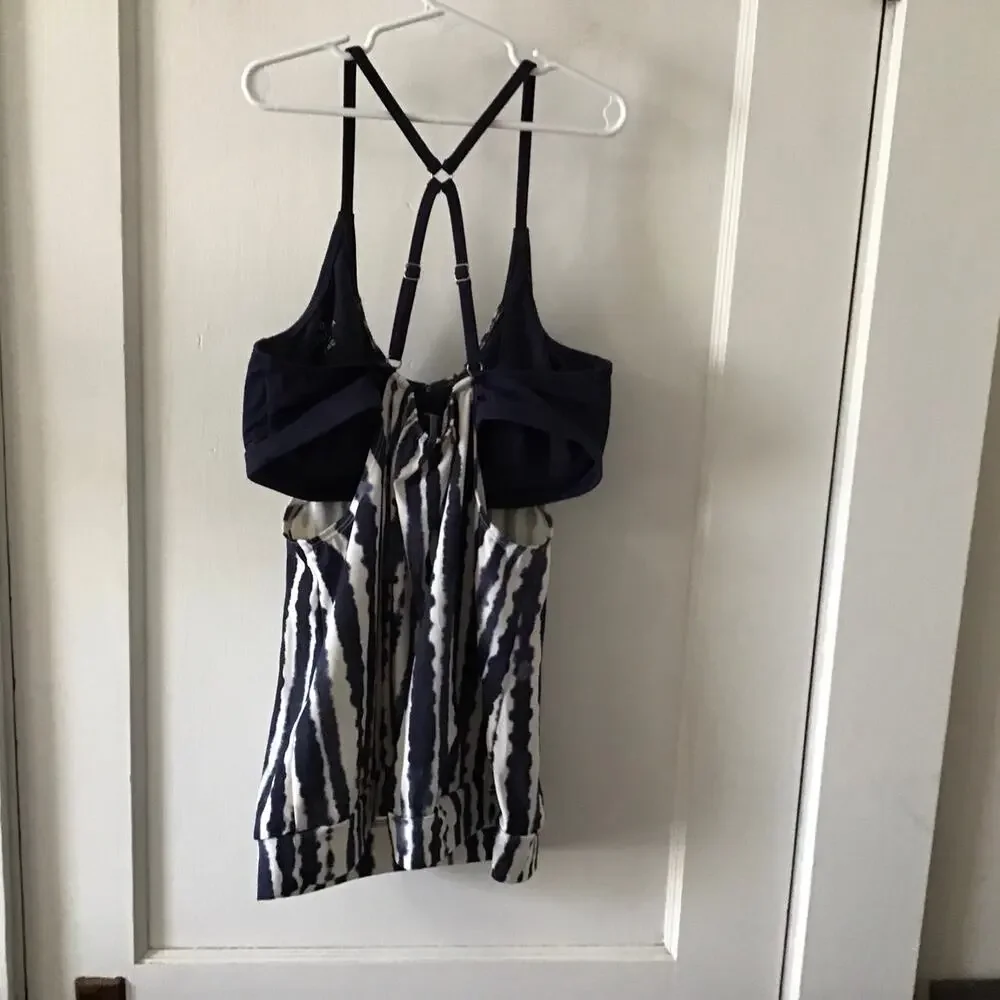 Athleta 36 B/C Blue & White Shibori Tie Dye Swim Tank